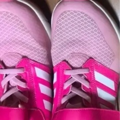 adidasレディース靴の画像