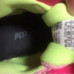 adidasレディース靴の画像