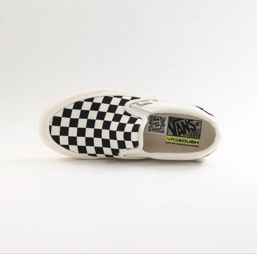 ✨新品✨VANS（ヴァンズ）\nSLIP-ON VR3 28cm ホワイトチェック Cブラック/マシュマロ