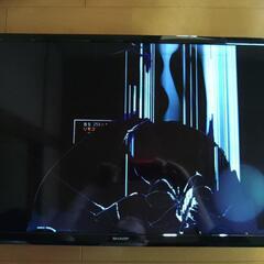 2台まとめて　Panasonic
 TH-49D300

2015年　SHARP　LC-32H30 　2016年の画像