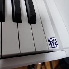 電子ピアノ　少々難ありの画像
