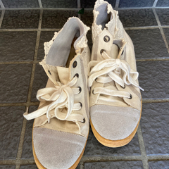 レディースシューズの画像