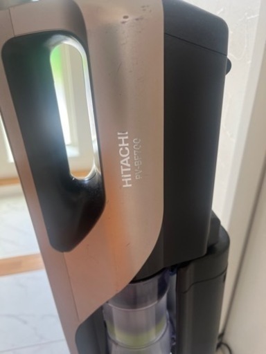 HITACHI コードレス掃除機