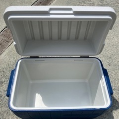 コールマン クーラーボックスの画像
