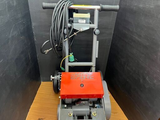 【引取限定】極東 SM-18 ストロングペッカー 強力床材剥がし機 替刃付き 中古 美品 床材剥がし機【下関店】【中古】 松戸店【極東産機 超強力床材剥がし機 ストロングペッカー SM-18】を