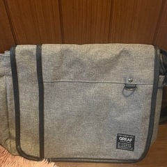 メッセンジャーバッグ