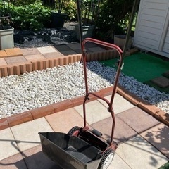 お取引き中　手動　芝刈り機　部品不足