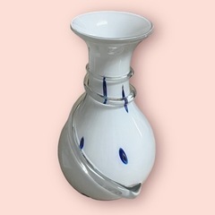 CF 07  白　花瓶の画像