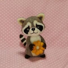 羊毛フェルトの動物とお人形の画像