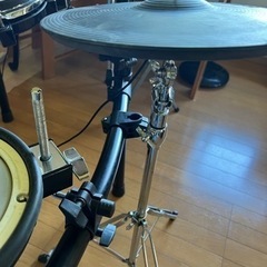 Roland 電子ドラムの画像
