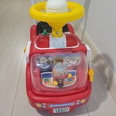取引中:アンパンマン消防車