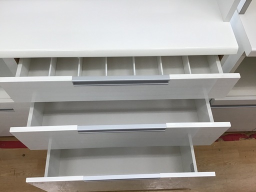 トレファク神戸新長田】ニトリの3枚扉レンジボード入荷しました トレファク神戸新長田】ニトリの3枚扉レンジボード入荷しました