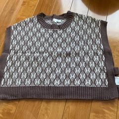 ニットベスト