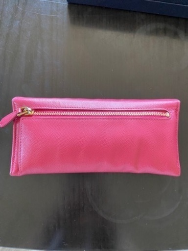 PRADA 長財布　ピンク