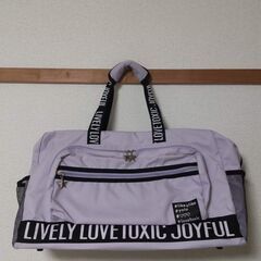 【値下げ】Lovetoxic（ラブトキシック） ボストンバッグ