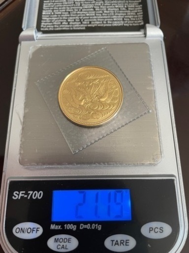 天皇陛下御在位60年記念　拾万円　金貨