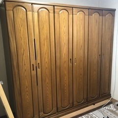 お買い得！木製クローゼット　大きい方左側　洋服収納の画像