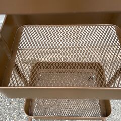 ★状態〇★ ランドリーバスケット 約90x45x40cm メタルラック シェルフ ゴロ付き 金属製の画像