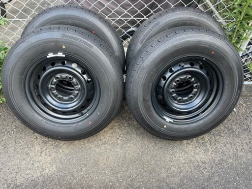 ６型　ハイエース 　タイヤ＆ホイール　6穴　4本セット　BRIDGESTONE　195/80R15