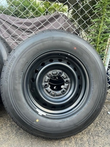 ６型　ハイエース 　タイヤ＆ホイール　6穴　4本セット　BRIDGESTONE　195/80R15