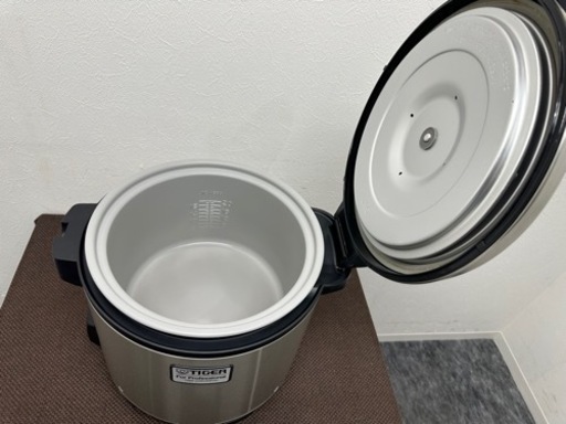 タイガー　TIGER　業務用　炊飯ジャー　２升　３.６L　炊飯器　保温付き　２０２１年製　使用期間：６ヶ月　JNO-A360
