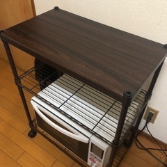 3段収納棚の画像