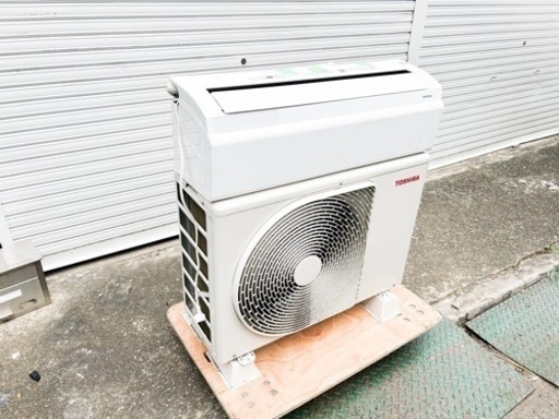 2022年製 TOSHIBA エアコン RAS-J361M(W) おもに12畳