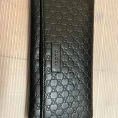 グッチ長財布　マイクロシマ柄