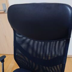 ニトリ　ワークチェア  オフィス　チェア キャスター付き メッシュバック の画像
