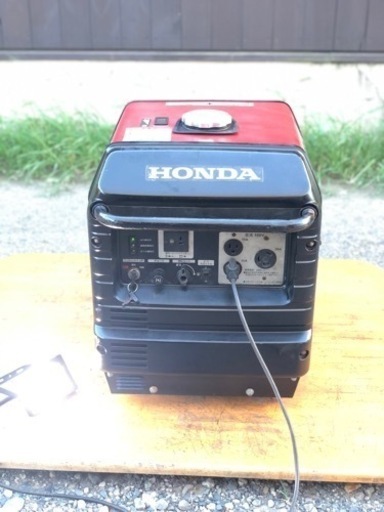 HONDA 正弦波インバーター搭載発電機 2.8kVAセル付 引き取り限定