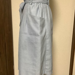 水色スカートの画像