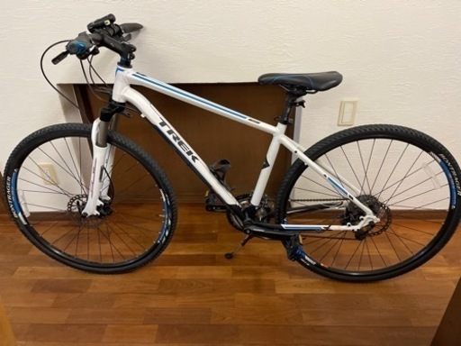 TREK 8.4DS  使用少ない　美品