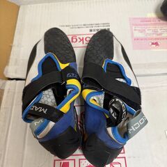 クライミングシューズ (~29cm) ＋ハーネス＋ビレイデバイスの画像