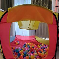 ボールプールとボールの画像