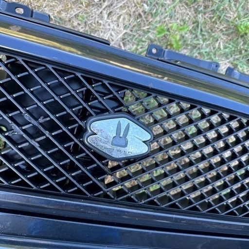 スズキ アルトラパン he21s フロントバンパー グリル付 中古品