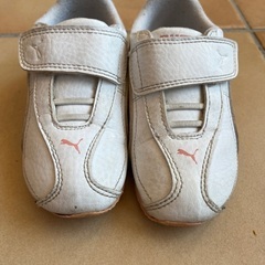 puma 白レザー　16cmの画像