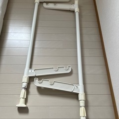 【取引確定】アイリスオーヤマ 洗濯物干し 室内物干し 窓枠物干し
