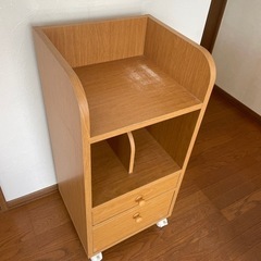 キャスター付収納棚