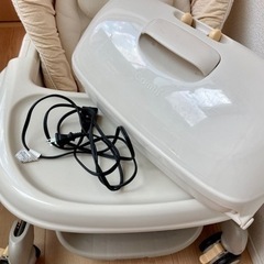 [受け渡し予定者決定]コンビ電動ハイローラックの画像