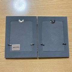 フォトフレーム④写真立て 見開き(淡い黄色)の画像
