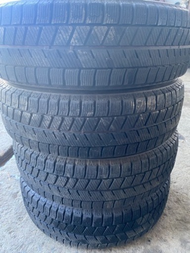 決まりました！値下げしました。155/65R14  ブリヂストン BLIZZAK VRX3 スタッドレスタイヤ　4本