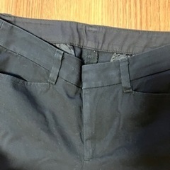 UNIQLO クロップドパンツ　w61の画像