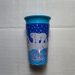 逆さにしてもこぼれない マンチキン ミラクルカップ ホッキョクグ...