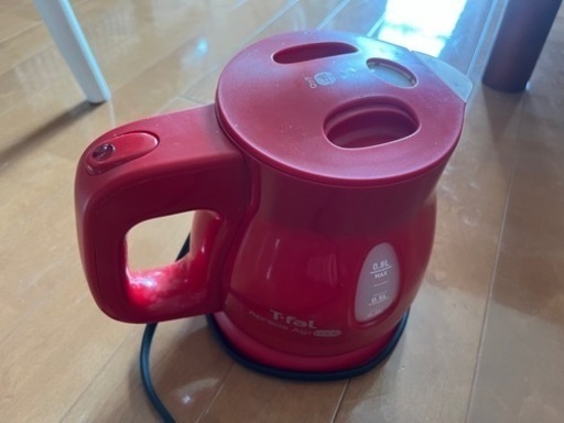 ティファール 電気ケトル 0.8L アプレシア エージー・プラス ロック 抗菌(Ag+) \u0026 コンパクト ルビーレッド