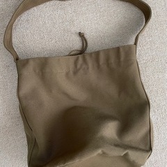 【交渉中】ユニクロ　ショルダーバッグ　茶色