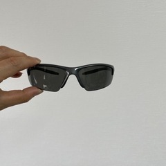 サングラス　黒