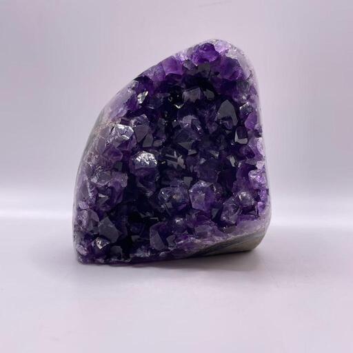 ウルグアイアメジストクラスター