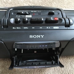 SONYラジオカセットCFS-E12とカセットテープレコーダーTCM-17の画像