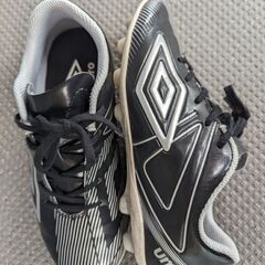 サッカースパイク Umbro 20.5cmの画像