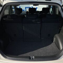 【古い車ですが小回りも良く効き荷物等も多く入ります。】20年前に作られたとは思えないくらい操作性が良いです。の画像